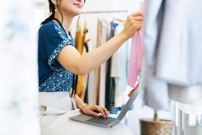 アパレル　女性