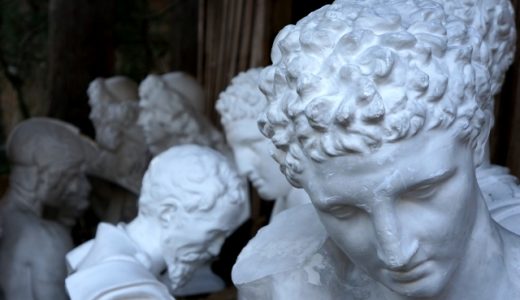 哲学者へ転職するなら？必要な資格・仕事内容・年収事情！おすすめ転職サイト