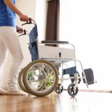 介護職は中卒でも働ける？介護資格も取得可能？