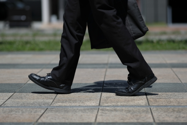 フレックスタイム制とは？メリット・デメリットを比較して解説