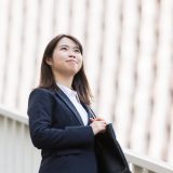 既卒とは?既卒は「新卒」「中途入社」のどちらに応募すべき?