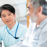50代でも介護職へ転職できる!理由と成功するためのポイントを紹介