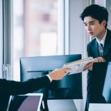 部下を退職に追い込むのは違反?円満に自主退職してもらうには?