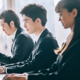 在職中の転職活動は違法になる可能性が！リスク回避のための注意点を解説します