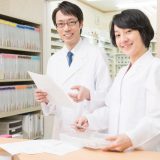 薬剤師の生涯年収は2憶以上？手っ取り早く高収入を得るルートを紹介