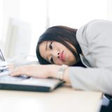 仕事がわからないことだらけでつらい!自分を変える手段を徹底解説します
