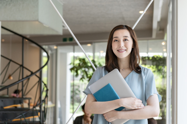 広報の平均年収はいくら?広報から転職して年収を高めることは可能?