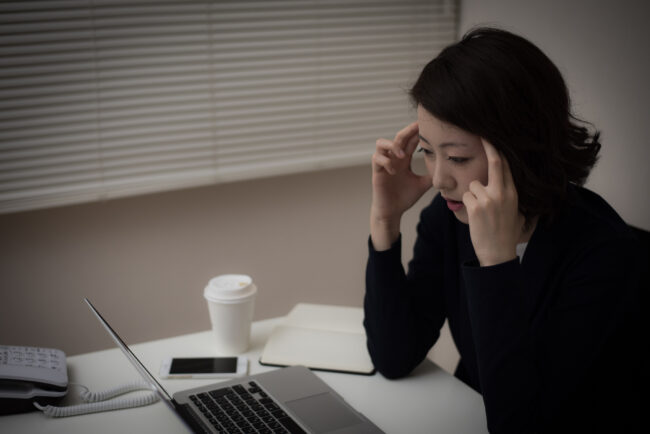 事務　悩み