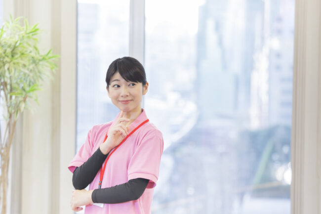 介護　職員　考える