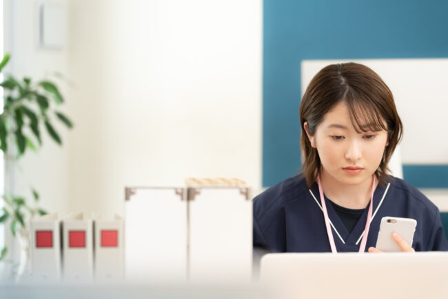事務 スマホ