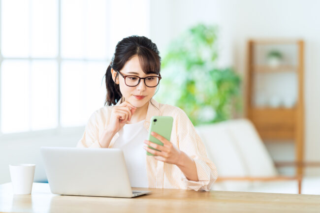 PC　スマホ見る