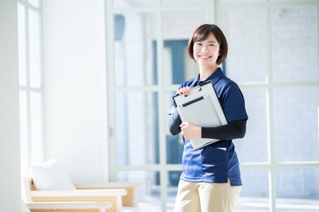 介護員 女性