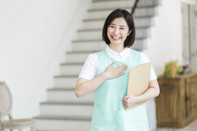 介護　女性　施設