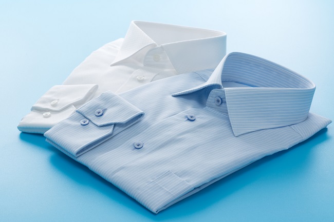 在宅勤務の服装は何がベスト?会議で好印象を与えるファッションを紹介 シャツ